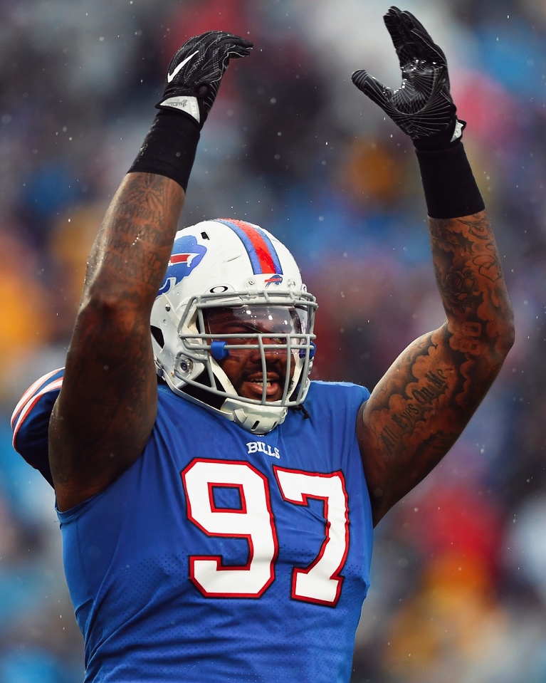 PFF_Bills's tweet image. Jordan Phillips was a FORCE in the Bills season opener:
🔹 2 sacks
🔹 6 total pressures
🔹 90.0 pass rush grade