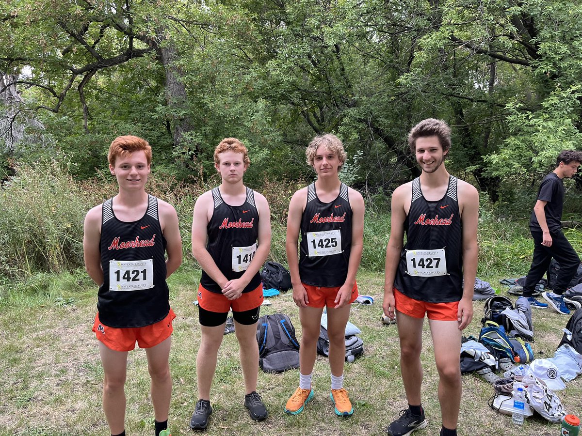 MoorheadXC's tweet photo. 1st place JV boys!! 5 boys top 15: Wes Brouillard (2nd), Carter Reburn (4th), Zaine Braaten (7th), Ian Schimmelpfennig (11th), Lewis Long (13th). Great job boys!! https://t.co/i1f9skJChV