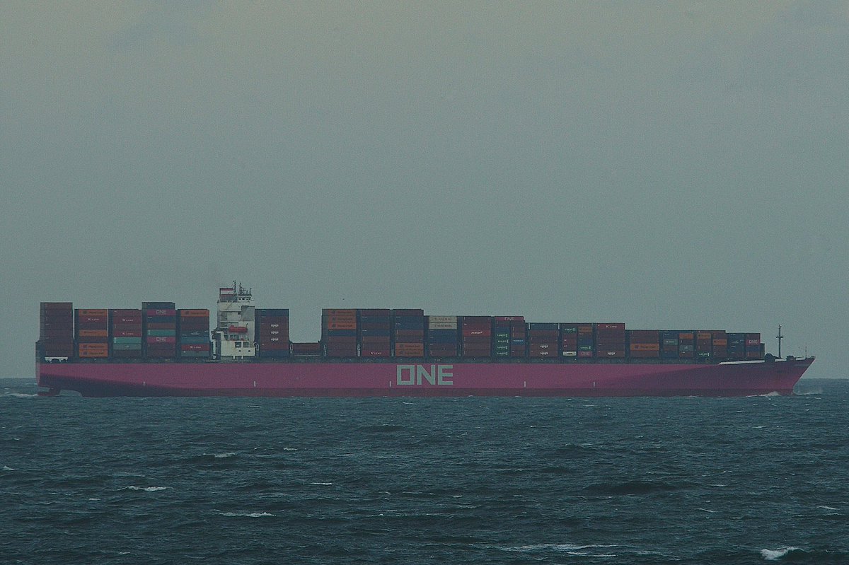 johnmorgan726's tweet photo. The ONE HOUSTON, IMO:9566382 @ONENorthAmerica en route to Halifax, Canada, flying the flag of Panama 🇵🇦. #FoundONE #OceanNetworkExpress #MagentaNotPink #ONEHouston #ContainerShip #AsONEWeCan #ShipsInPics https://t.co/x439o2j7r2