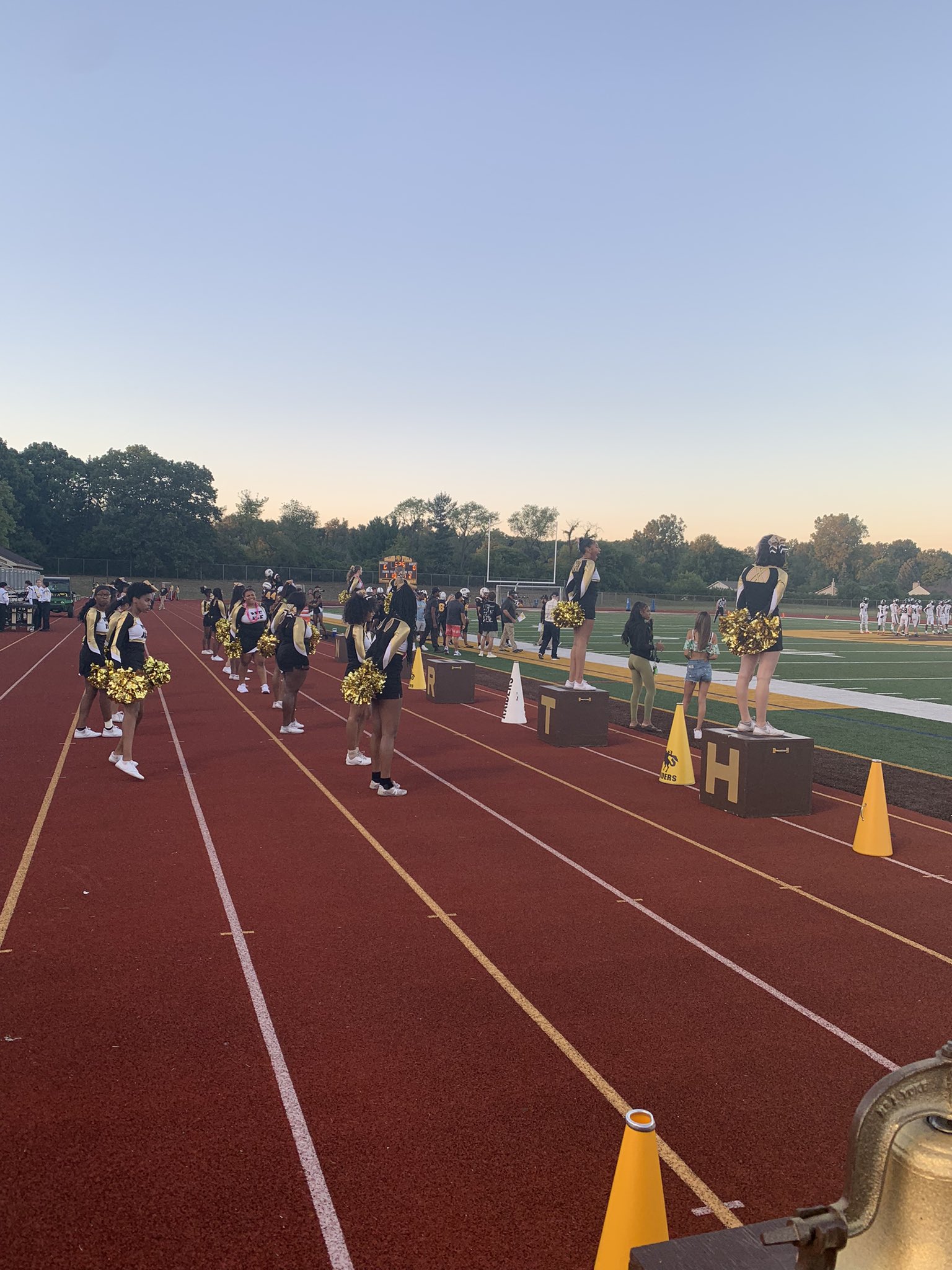 NFHS Track and Field (nfhs_track) / Twitter