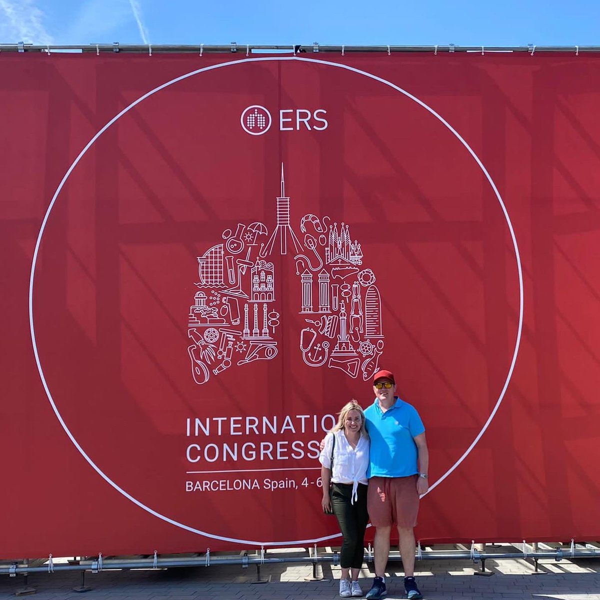 Had an wonderful time at #ERS2022 in Barcelona - such a joy after spending most of my advanced training in lockdown/unable to go to face to face conferences. A particular joy to be there with the legend who inspired me to do respiratory/worlds greatest mentor.