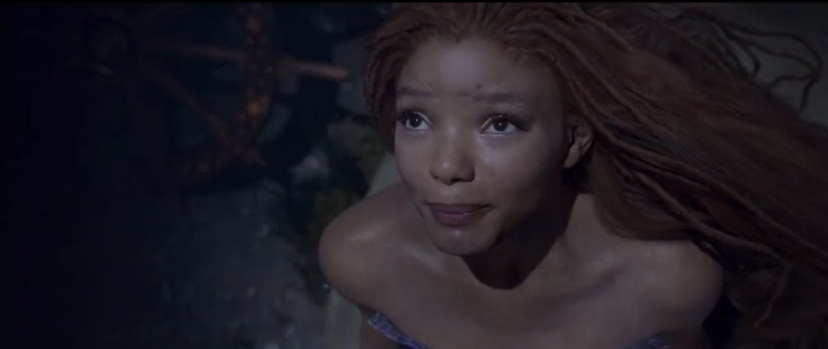 almanaquedisney's tweet photo. HALLE BAILEY DIVINA COMO ARIEL

#D23Expo #D23ExpoAD https://t.co/Sxp5z8hZfY