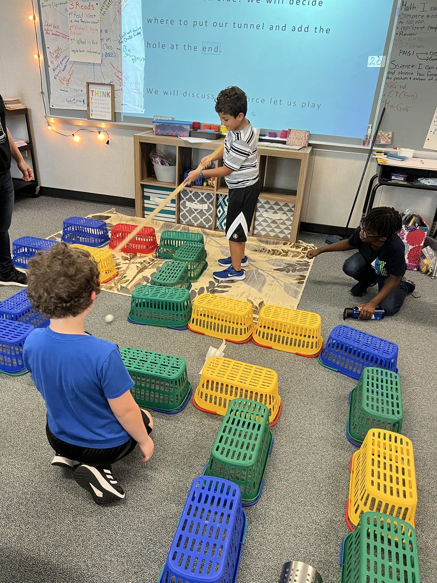 3rdFpe's tweet photo. Mrs. Casas’ class learning about balanced and unbalanced forces through creating a mini-golf course! https://t.co/Xg1NpRme27