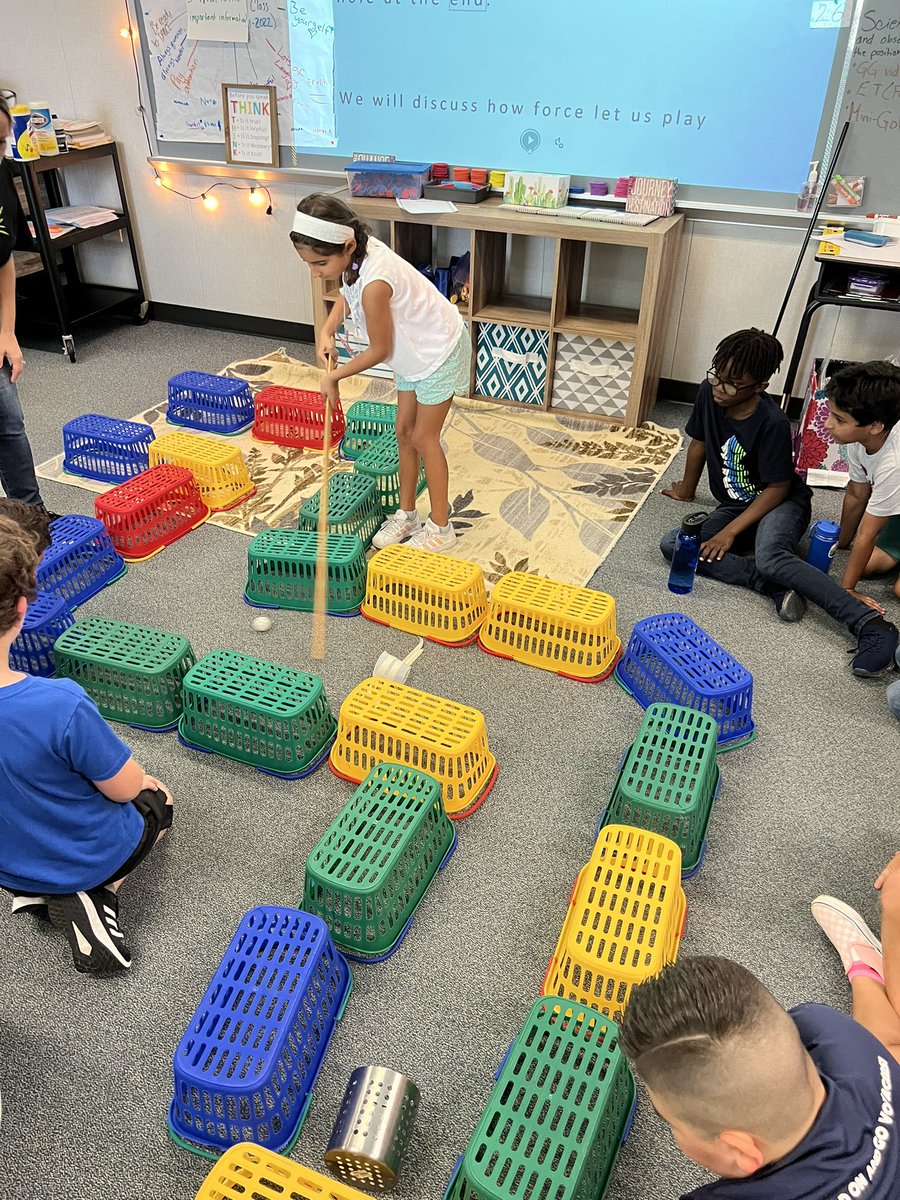 3rdFpe's tweet photo. Mrs. Casas’ class learning about balanced and unbalanced forces through creating a mini-golf course! https://t.co/Xg1NpRme27