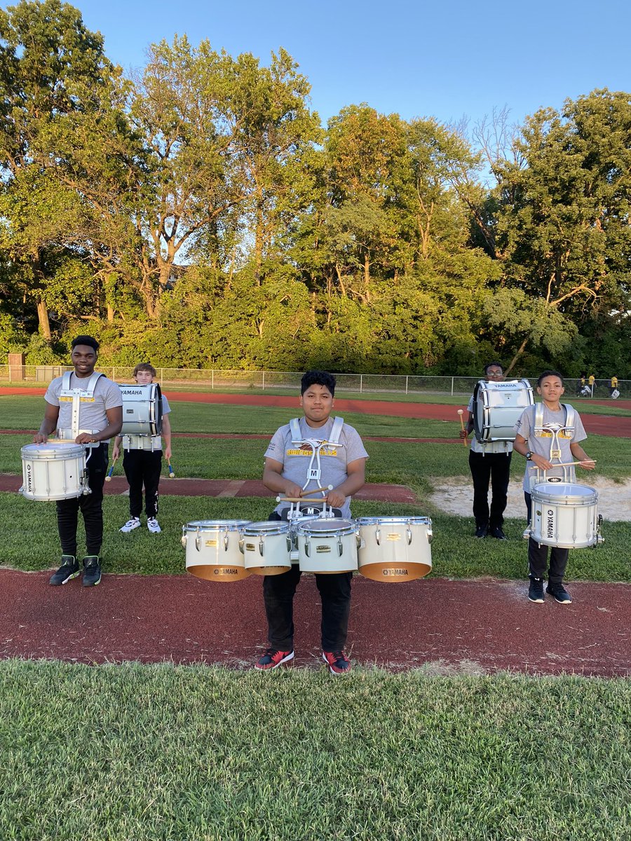 lbennettband's tweet photo. Friday night lights at OMHS!
The debut of our drum line!
Halftime show with our cheerleaders!  Go Eagles!!
#omhsvpa https://t.co/Y9dEVZmunr
