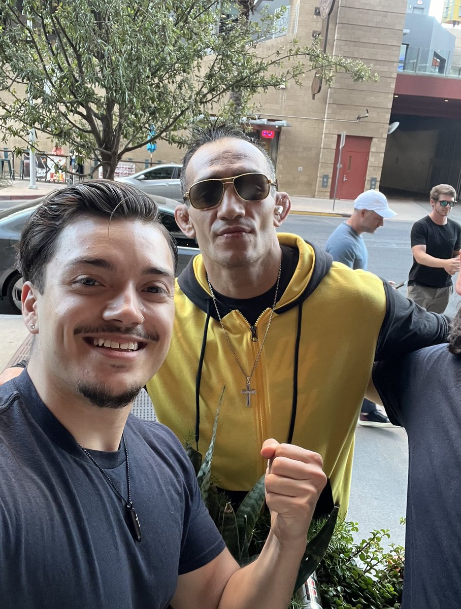 _davidcapone's tweet photo. Diaz v. Ferguson is gonna go crazy #MMATwitter #UFC279 https://t.co/bF2BJGNOfy