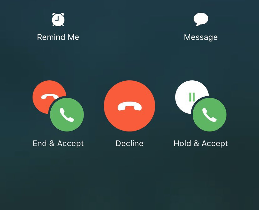 SamiFathi_'s tweet image. Dynamic Island is such an incredible piece of work in user interface I’m finding it hard to believe it’s coming from the same company who made this: