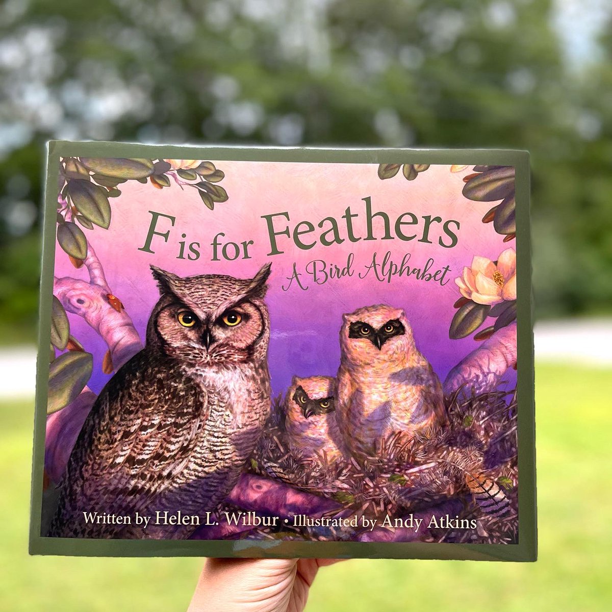 Dreamreaderkids's tweet photo. @SleepingBearBks takes ABC books, to another level!!! https://t.co/4tRjAWJ2xO https://t.co/v1IAKsSH3Y