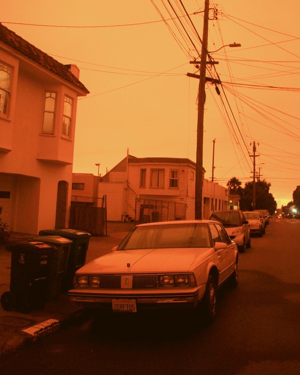 alister_mori's tweet image. Two years ago on this day, I woke up to what looked like an apocalypse happening outside my front door. This is the result of wildfire smoke/ash mixing with the fog in San Francisco. I will never forget this day!