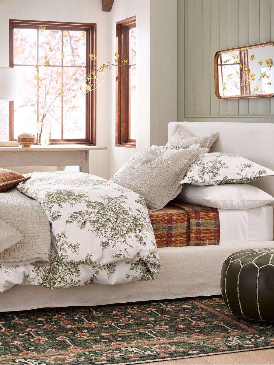 Our heritage is your great night's sleep... Since 1976, we’ve been crafting flannel using family-owned factories in Europe. To this day, it's still woven and brushed on both sides for exquisite softness. ghill.me/3x4xIe0 
#garnethill #mygarnethill #ineverystitch