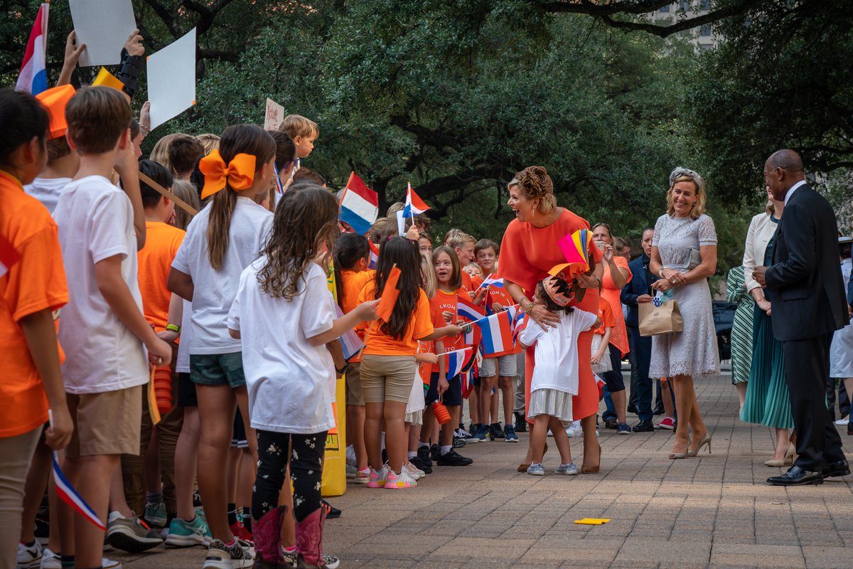 NLinMiami's tweet photo. The fourth and final day of Her Majesty Queen Máxima’s working visit to the United States brought her to #Houston, #Texas. And it was a whirlwind of meetings, tours, and sharing knowledge! #NLUSA https://t.co/QWvKPdMHpc