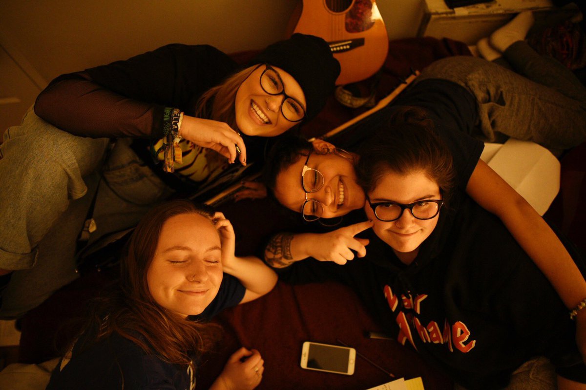 chatterboxband's tweet photo. Wishing Sarah all the luck in the world on her new journey! We love you so much! Thanks for all the memories 💕 https://t.co/FUkgTDtgn9