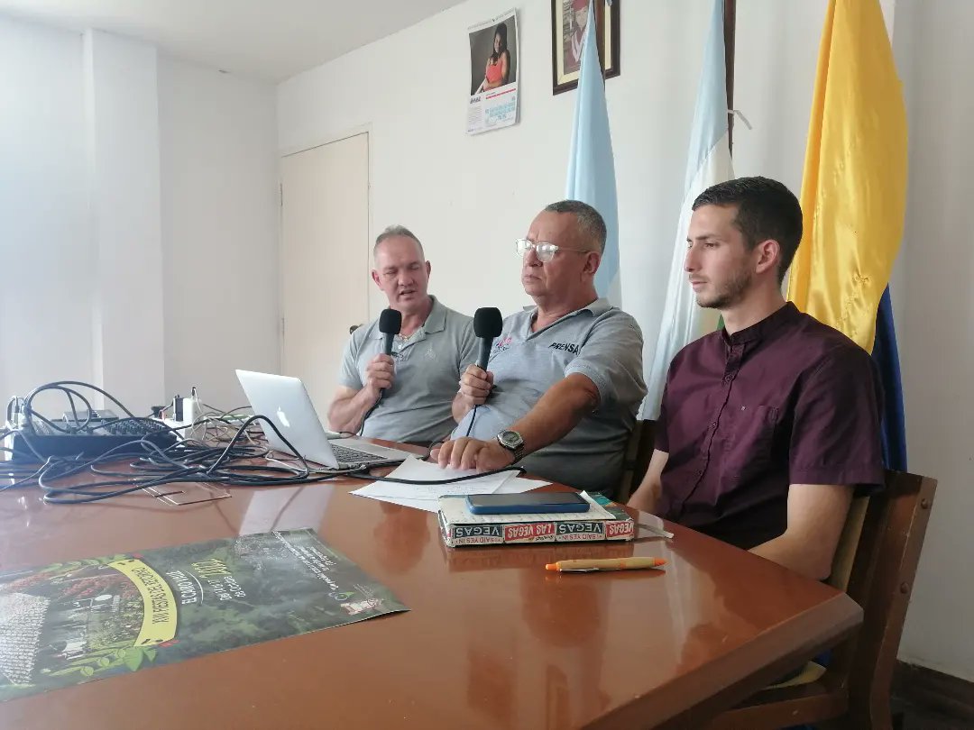 AlcaldiaCairo's tweet photo. Le contamos a nuestra comunidad lo que hemos hecho durante la actual administración en cabeza del señor Alcalde Alfonso Aristizábal Gómez, gracias A Doney Madrigal Gallo y su noticiero La Voz Del Norte. https://t.co/RXkkIcIyka
