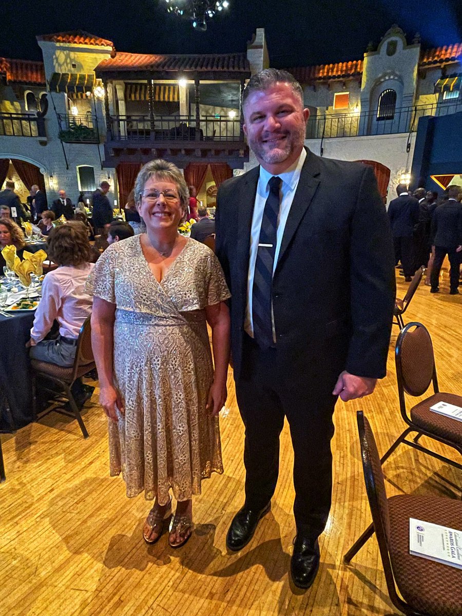 TheKevinMCline's tweet photo. Excited for the Indiana Department of Education Gala, and to join in the applause for @catanhistory, the 2022 @Gilder_Lehrman Indiana #HTOY and @emily_lewellen4, our 2021 winner! #InEdExcellence #HistoryMatters https://t.co/R7Mtrvnua0