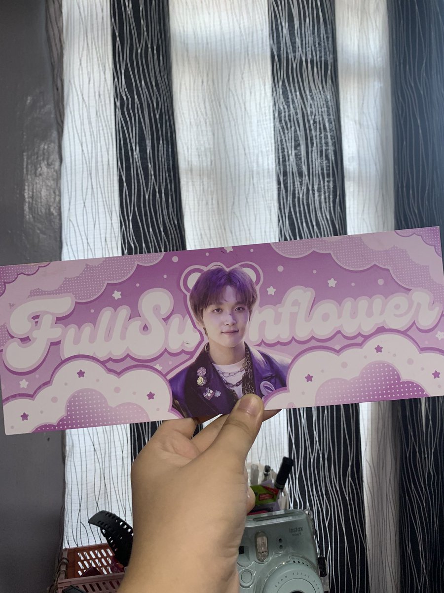 markfhauls's tweet photo. A friend of mine who went to the link gave me a haechan banner 🥹🫶🏻 I’M GONNA CRY https://t.co/3RYhsJyRSH