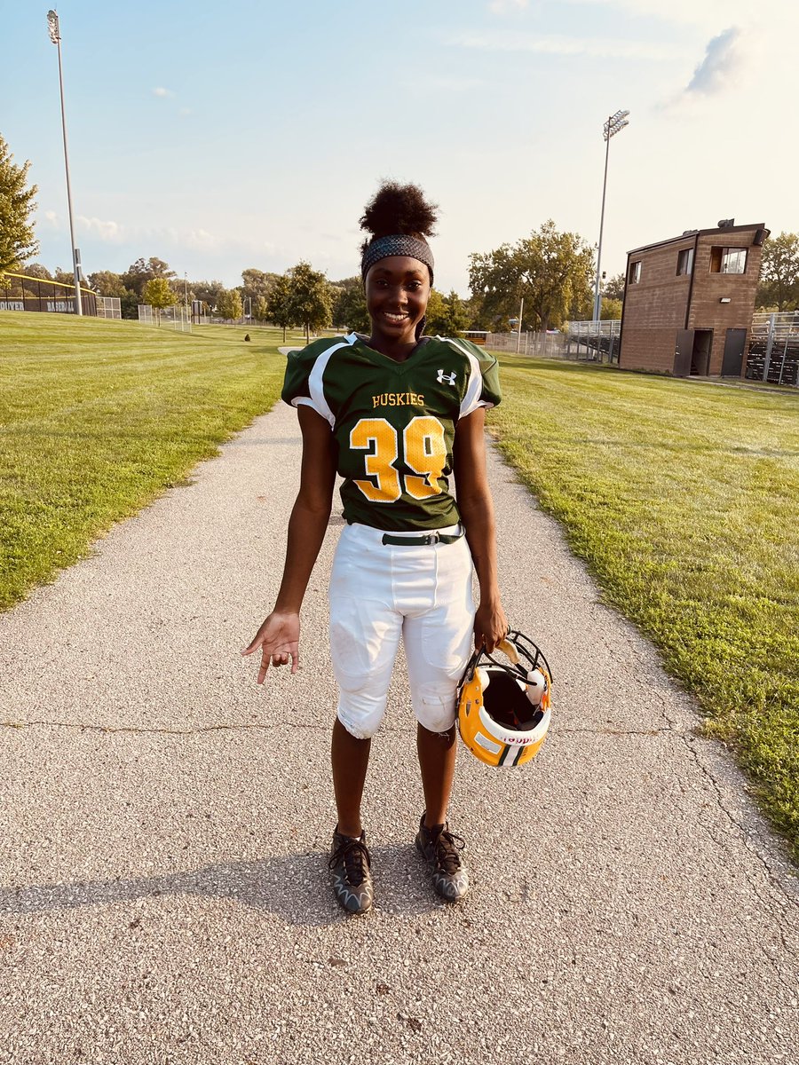 QynneKelly's tweet image. I’ve got to take a minute to shout out freshmen Ernie Kennedy! DMPS &amp;amp; Hoover are celebrating Title XI &amp;amp; I can’t think of a better person to highlight than her! 

On both offense &amp;amp; defense Ernie is IN THERE! She’s a playmaker &amp;amp; tough as hell. She’s also a phenomenal student