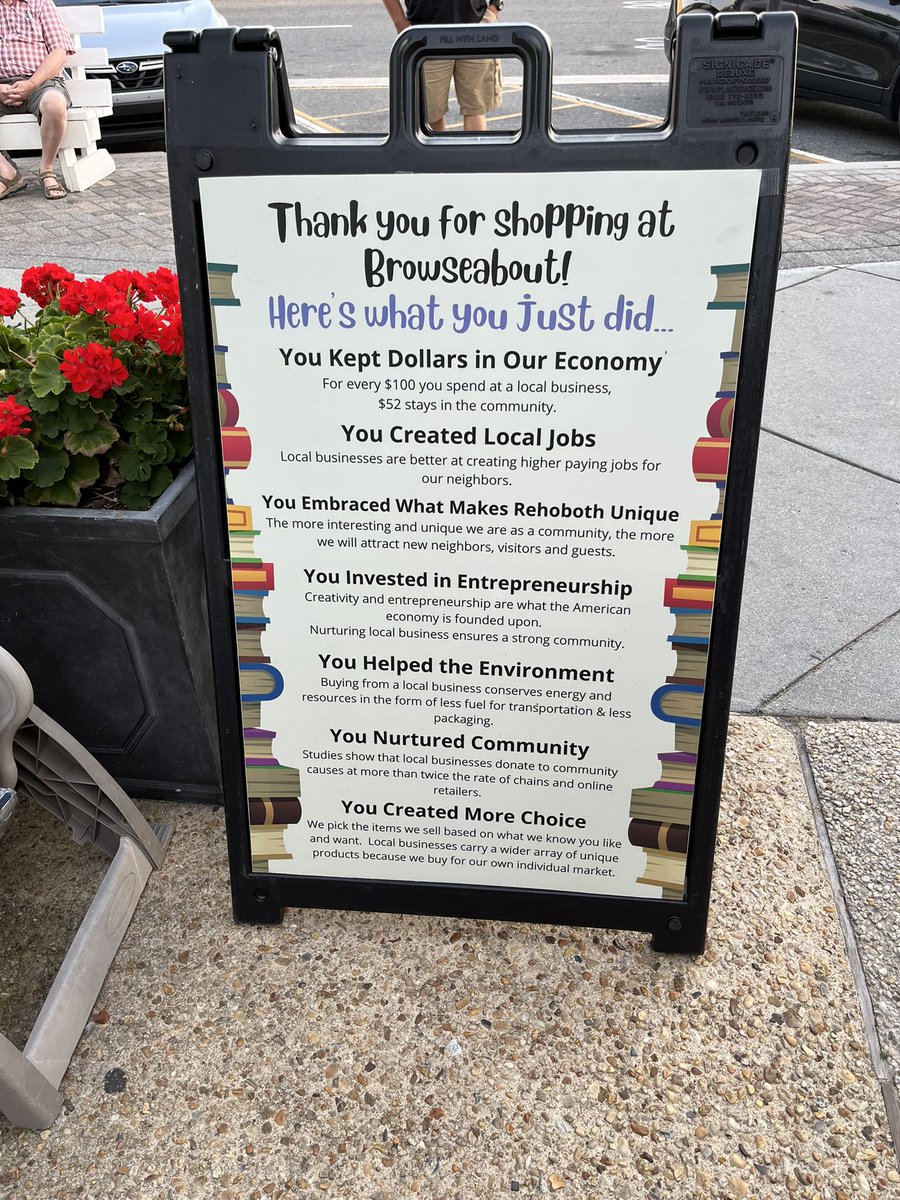 I ❤️ my #independentbookstores. This one is in Rehoboth Beach Delaware and it was my first stop!