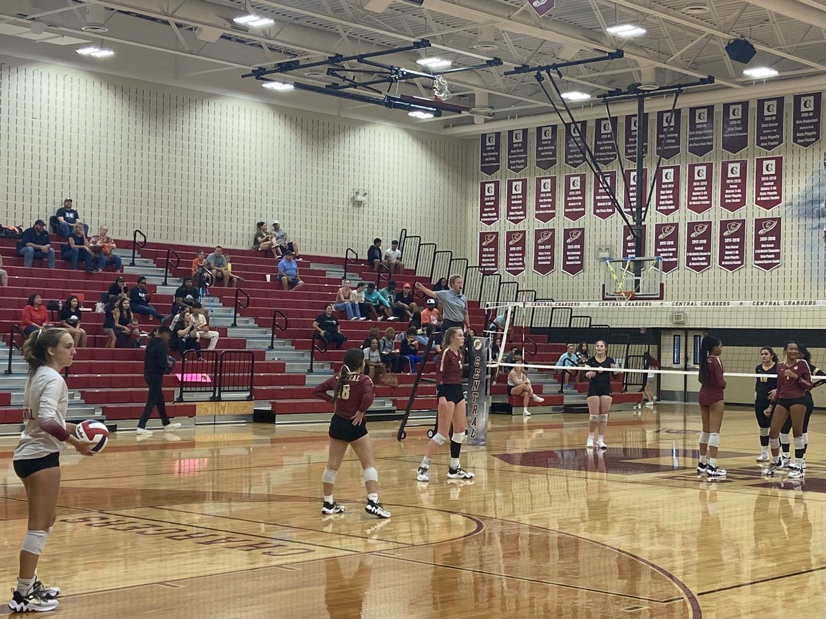 LizRusso77's tweet photo. Big win for our Lady Chargers tonight in their first district game against Fossil Ridge! Way to go Chargers! @KellerCentralHS @ChargerVB #ChargerNation https://t.co/0C4vmbZsT7