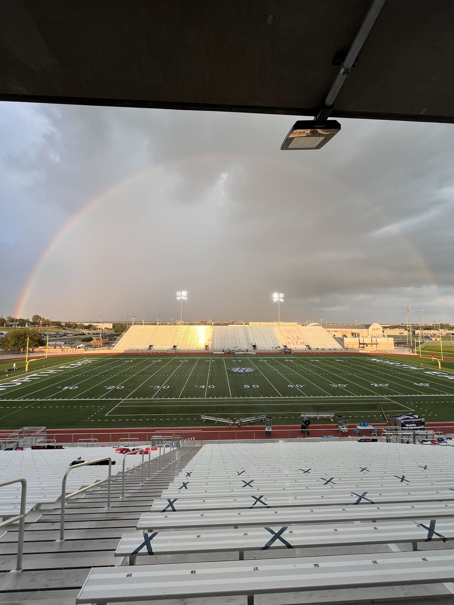 S. Flores (@flores_sherica) on Twitter photo Rain delay for TR Homecoming <a href="/TRRoughRiderFB/">Roosevelt Rough Riders</a> @TR_CoachManning #FridayNightLights #Homecoming2022 Rain delay for TR Homecoming <a href="/TRRoughRiderFB/">Roosevelt Rough Riders</a> @TR_CoachManning #FridayNightLights #Homecoming2022