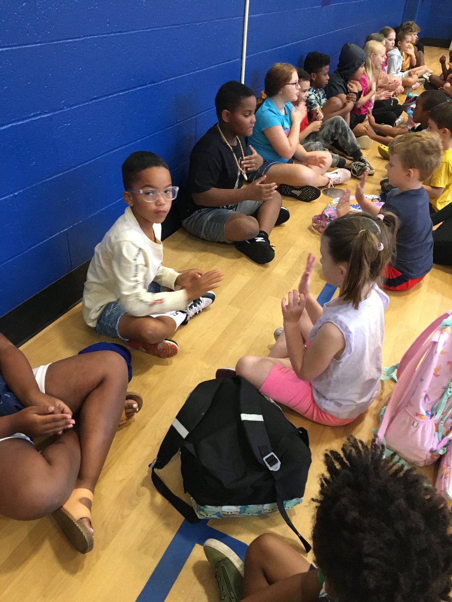 Lori Whitacre tweet media