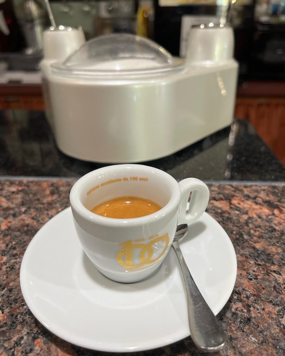 tonyatthetable's tweet photo. Got my #espresso fix today at a great #NorthJersey Caffรจ, #CaffeRosalba, on #FranklinAve in #NutleyNJ. #espressofix #IMissCaffeRoma #OneMoreWeek https://t.co/aEBxFKwF3f