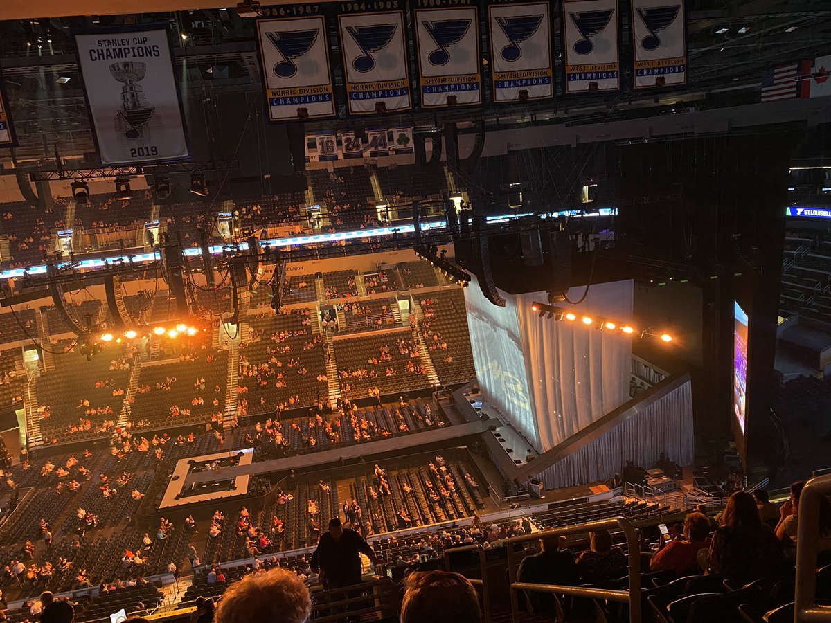 Waiting for <a href="/MichaelBuble/">Michael Bublé</a> to take the stage at the <a href="/Enterprise_Cntr/">Enterprise Center</a>! #MBHigherTour