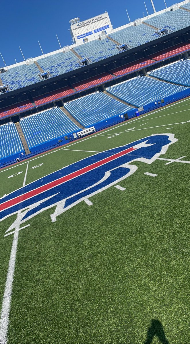 Appreciate the hospitality from the <a href="/BuffaloBills/">Buffalo Bills</a> this afternoon! #RollDENNY