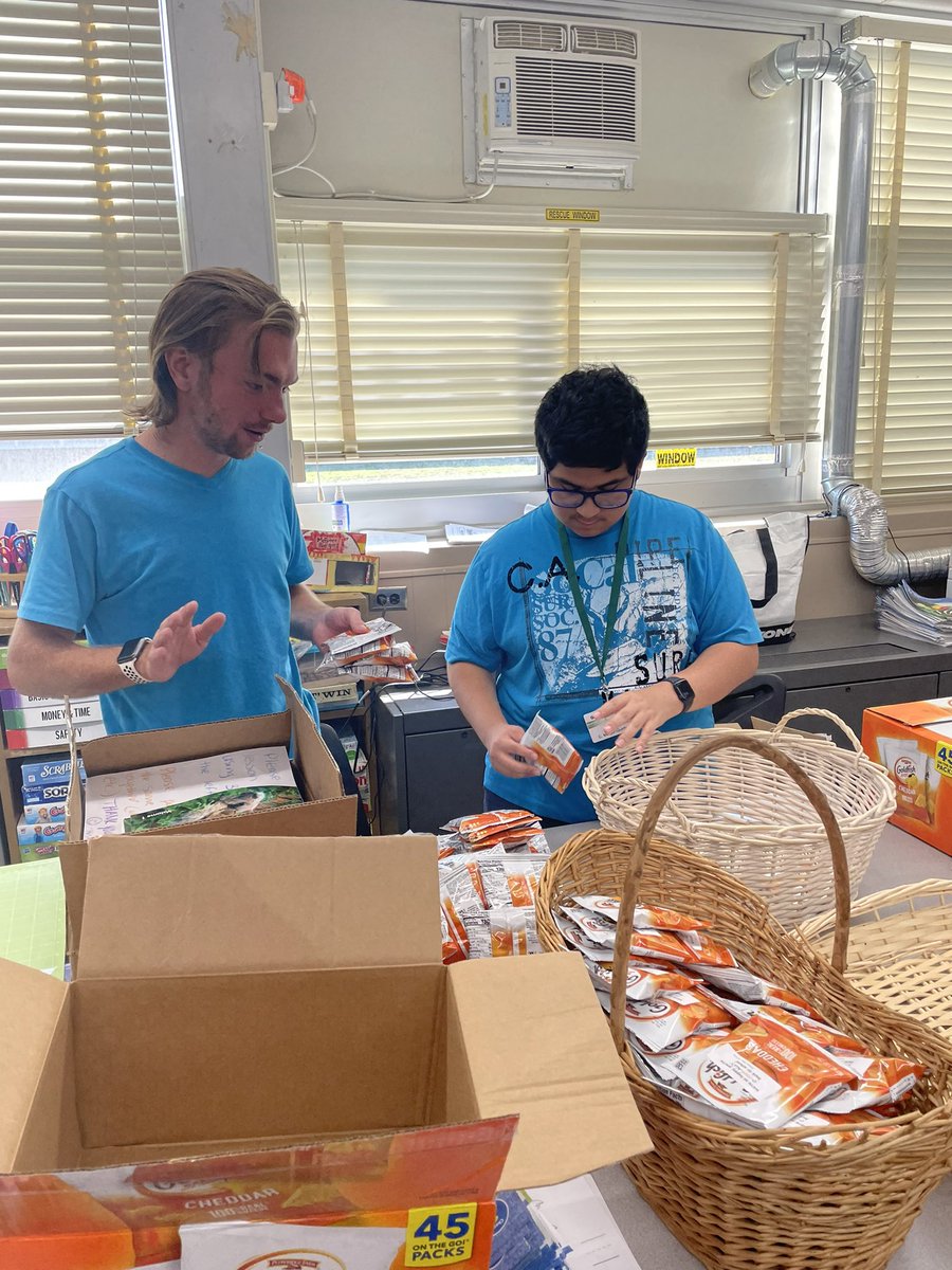 Mrs. Russell tweet media