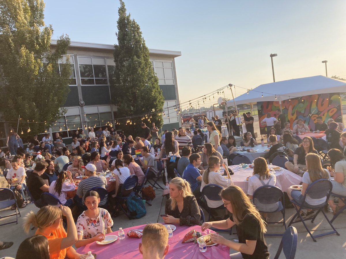 byu_design's tweet photo. Head on down to the WCCB tonight for our Belonging event! Enjoy some @jdawgsutah, raffle, and other prizes! https://t.co/y4rvyoGixt