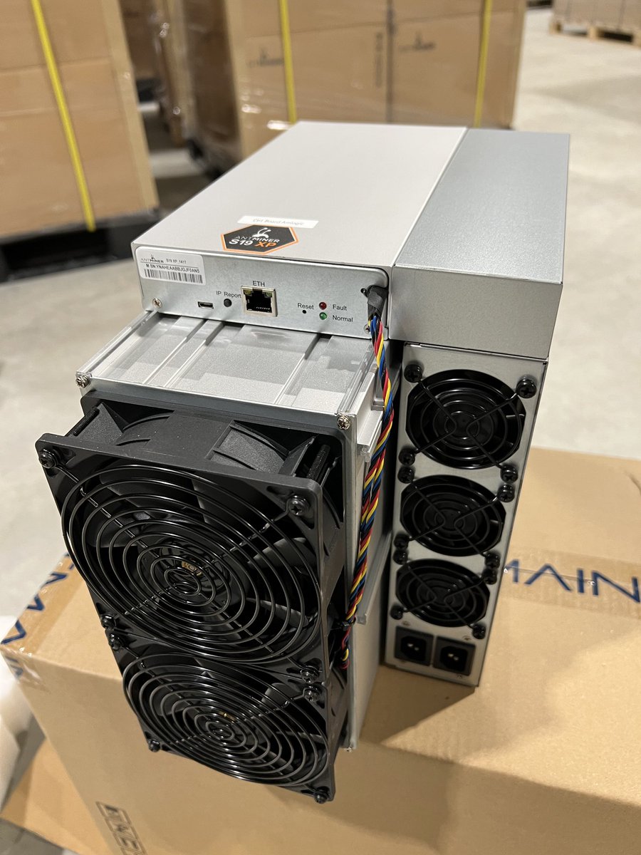 ZachKBradford's tweet photo. Just in!  New S19XPs are hashing at our College Park Facility.  Our team has been hard at work getting them installed and hashing. @CleanSpark_Inc #CLSK #bitcoin #Bitmain https://t.co/0vZHCeDFNr