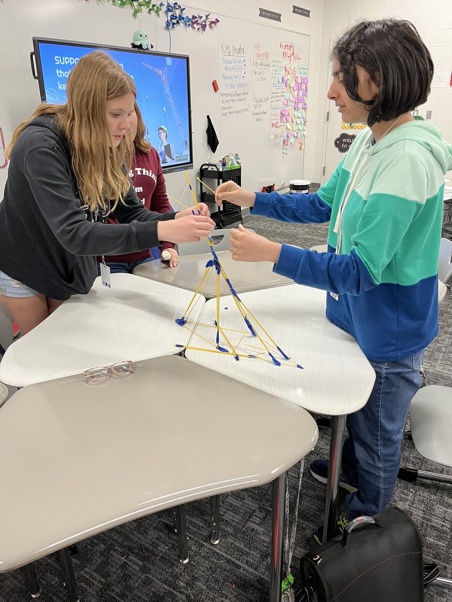 KingwoodMSDrama's tweet photo. #FamFriday in #7thGradeAVID and we were tower 👷‍♂️💪🏻👷‍♀️building engineers! Planning, clever use of resources &amp; teamwork included! #buildatowerbuildateam 
#marshmallowtowerchallenge @HumbleISD_AVID https://t.co/H7TsGvudU9