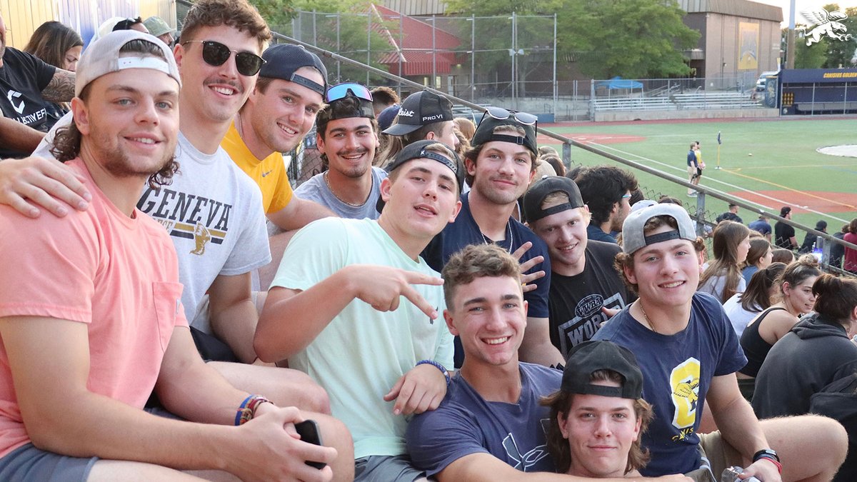 GoGriffs's tweet photo. #GriffsSupportingGriffs https://t.co/99yfYfNnlR