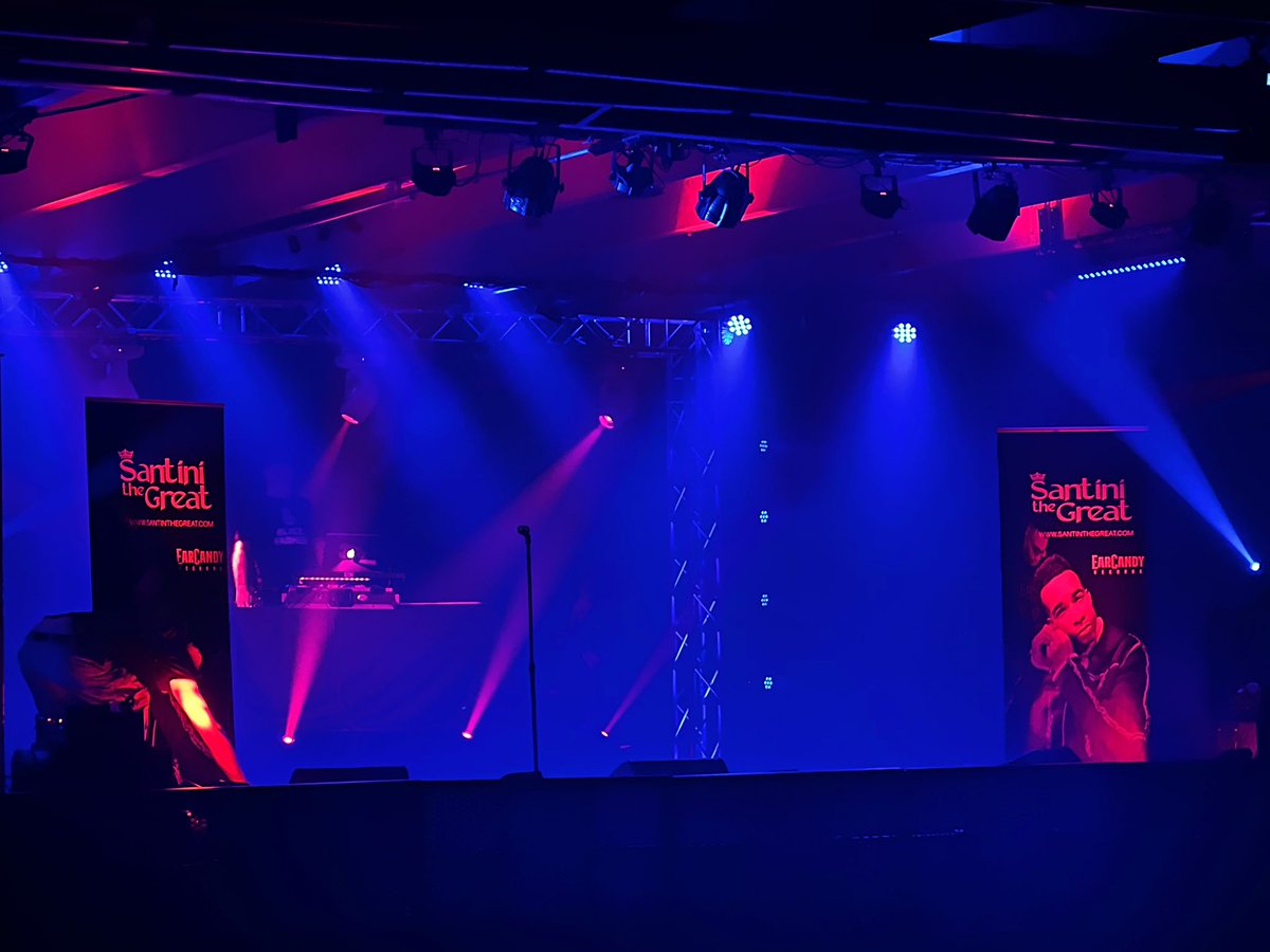 EarCandyRecords's tweet image. Show starts soon!!
@SStudiosLive