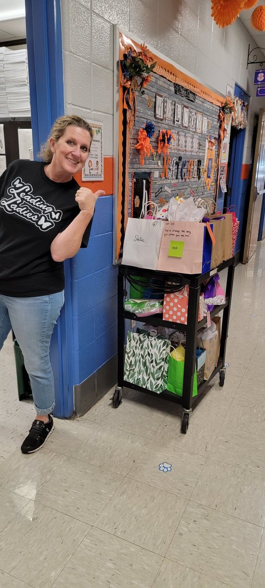 Today our "mentorship" became more like family🖤🦋It's been a long time in the making🦋 #biglittlereveal #leadingladies #lanksleaders <a href="/karenmanley7/">karenmanley</a> <a href="/NatcherFRC/">Natcher FRC</a> #natcherfamily