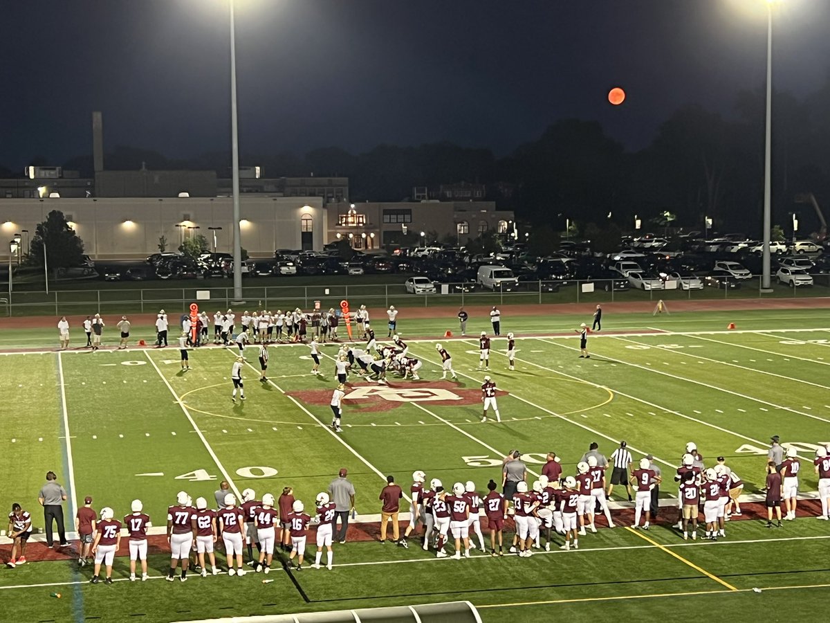 Alnutt41's tweet photo. @CanisiusHSFB with the 14-13 WIN over The Aquinas Institute!! Great TEAM effort tonight!! S/O to @malnutt2025 on his first of many varsity sacks!! #GoCrusaders #FridayNightLights #TeamAlnutt #FootballFamily https://t.co/EFe073TznG