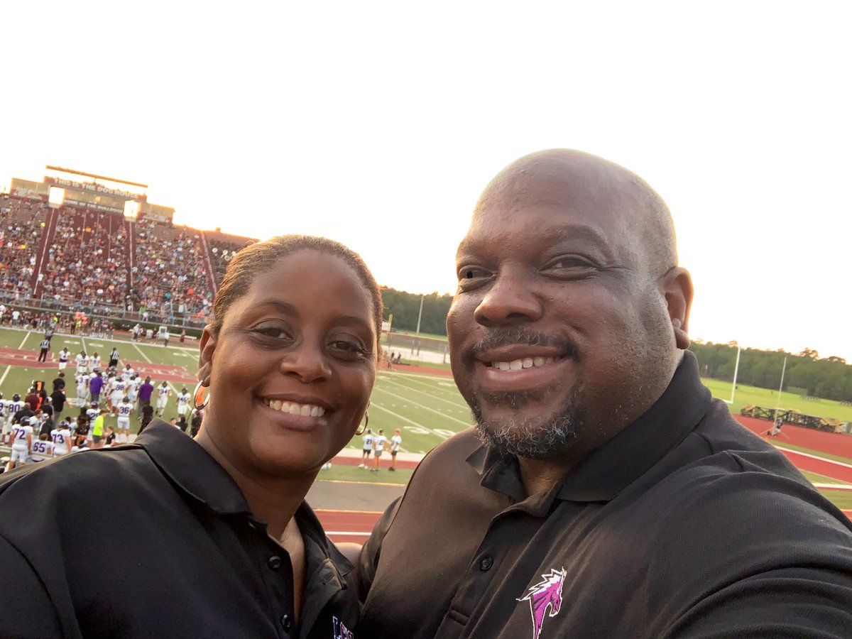 aabates's tweet image. How do you make Friday Night Lights with the @fulshear_fball @Fulshear_HS Chargers even better?  …..Add the wife