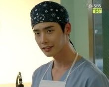 They are still enemies even in another multiverse lol 😂 

From Doctor Stranger to Big Mouth 😂

#LeeJongSuk #YoonA #BigMouthEp13 #BigMouth