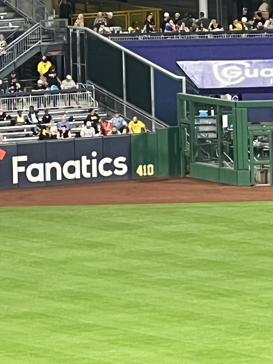 dmitch226's tweet photo. @Pirates Why not move this wall section back 2 feet next year? *412* would make so much more sense. https://t.co/hxGCLrXOR0