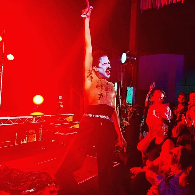Continental Breakfast is on this menu Sept 17 at the Vogue Theatre. Our Non-binary Indigiqueer drag artist will come with looks and performances that you will never forget! #ByeFeliciaYVR
⁠
Buy those tickets NOW HENNY 💋
linktr.ee/byefeliciayvr