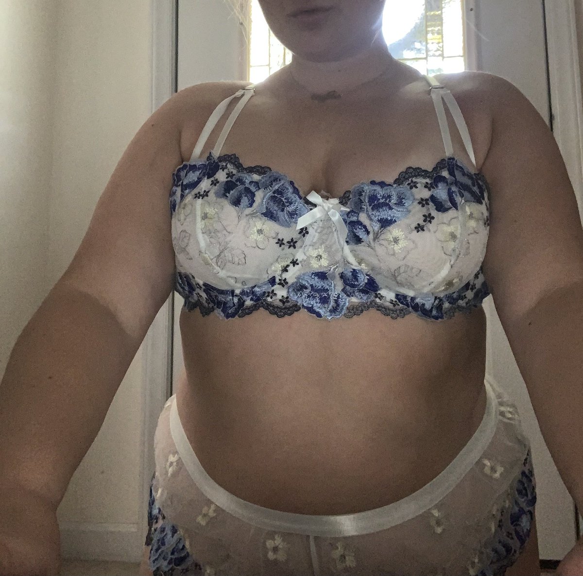 LaceyDoll00's tweet photo. I’m baaaack ;) and school is in session…….. #sellingcontent #buyingconent #onlyfansFree #privateSnapchat https://t.co/m8oNz5txLb