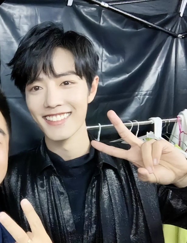 ㅋㄹㄴ터지기전에 한국 팬미팅도 진행됐어야...🥺