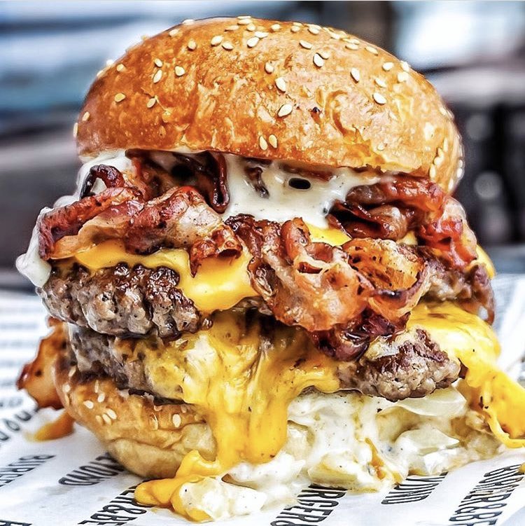 FoodPleaser's tweet photo. Double Bacon Cheeseburger 🍔 🔥 https://t.co/FTdQc8jWRf