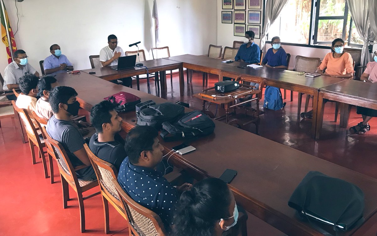 NalakaG's tweet photo. Starting a 5-day training in science communication for early to mid career journalists & online content creators at #lka Assn for the Advancement of Science, #SLAAS. @ajith_de_alwis giving opening talk on Science as a Global Public Good. I will be next speaker. With @lkscientist https://t.co/AeZnIKp1ZN