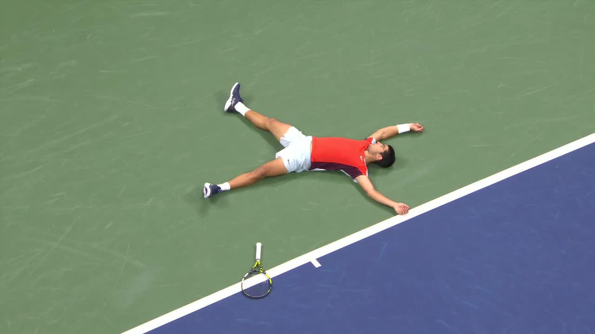 US Open Tennis on Twitter "Fifthset king carlosalcaraz is into the 