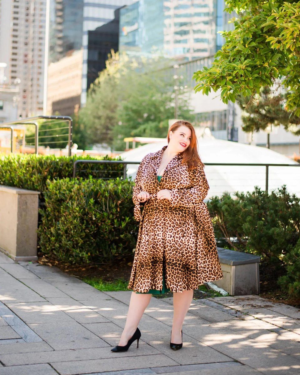 VanRubyRoxx's tweet photo. Making my way downtown, walking fast...

Really though, I'm making my way to NYC as i'll be walking in @nyfw on Saturday for the incredible @delaynedixon.  There may even be a billboard with my face on it in Time Square on Friday!!! https://t.co/kujOMfuxRv
