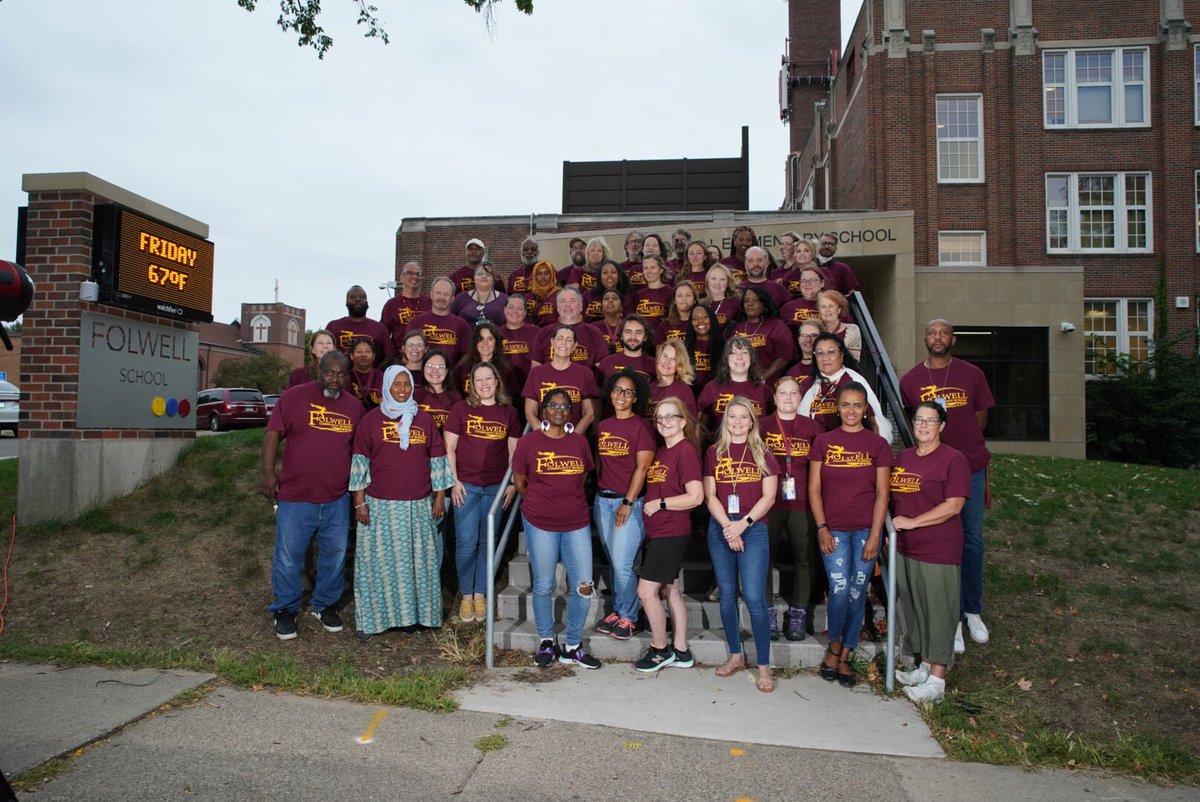 Folwell Community School tweet media