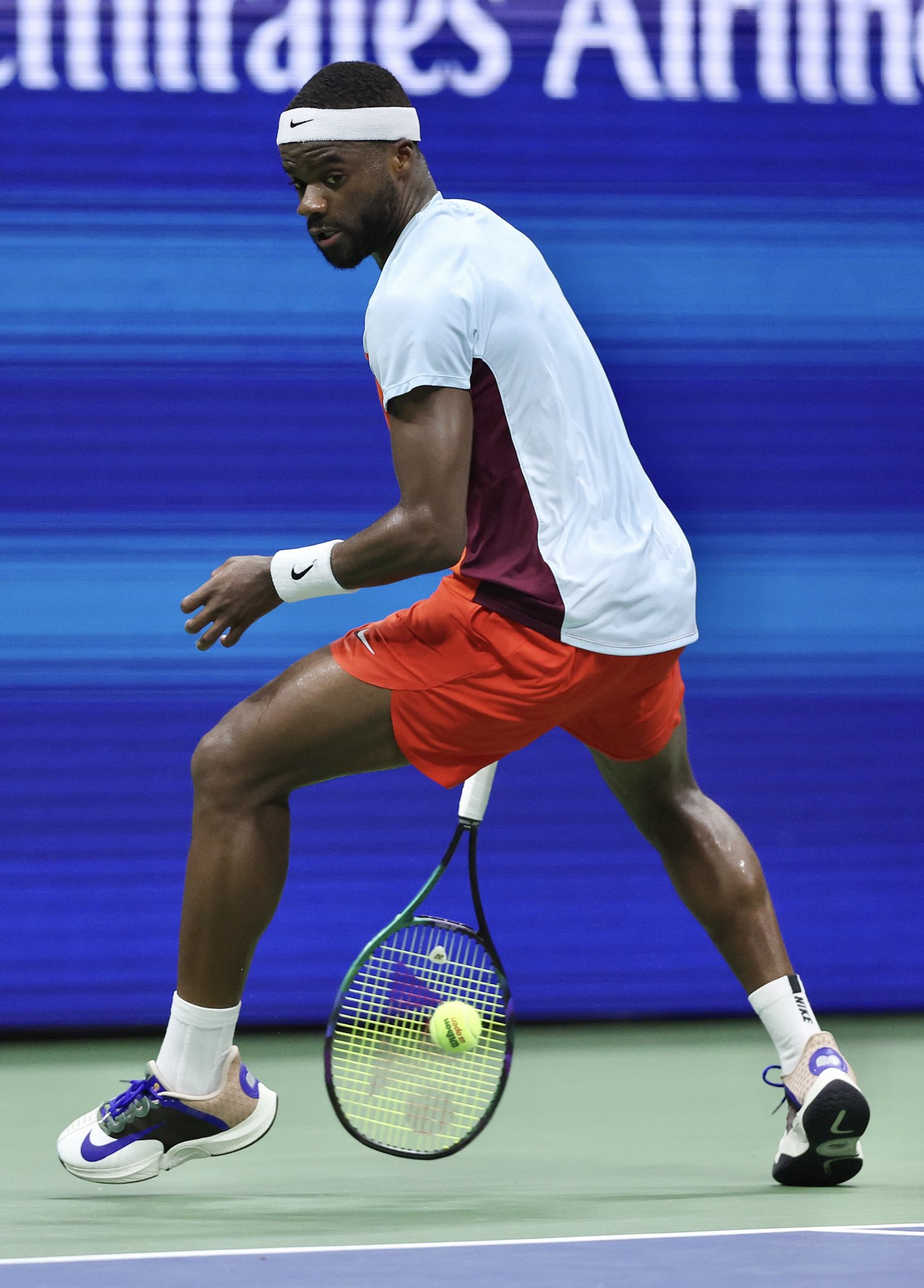 Nick DePaula on Twitter: "Frances Tiafoe is once again wearing  @NaomiOsaka's NikeCourt shoes at the #USOpen The colorway is inspired by  Naomi's bulldog Butta, who is featured on the insole.  https://t.co/Saqsmpa35J" /