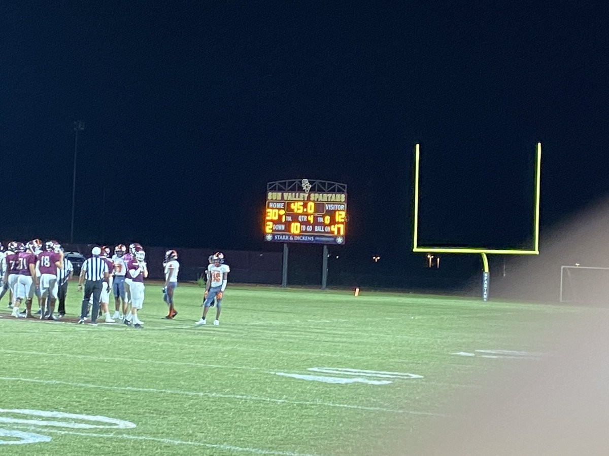 UCPSNCAthletics's tweet photo. Congrats Sun Valley and coach Smith on your 1st win as ⁦@SVHS_Athletics1⁩ head coach! You can feel the energy returning to this place! ⁦@SVHSPrin_Dad⁩ ⁦@AGHoulihan⁩ ⁦@UCPSNC⁩ https://t.co/IFvWE7LX9Y