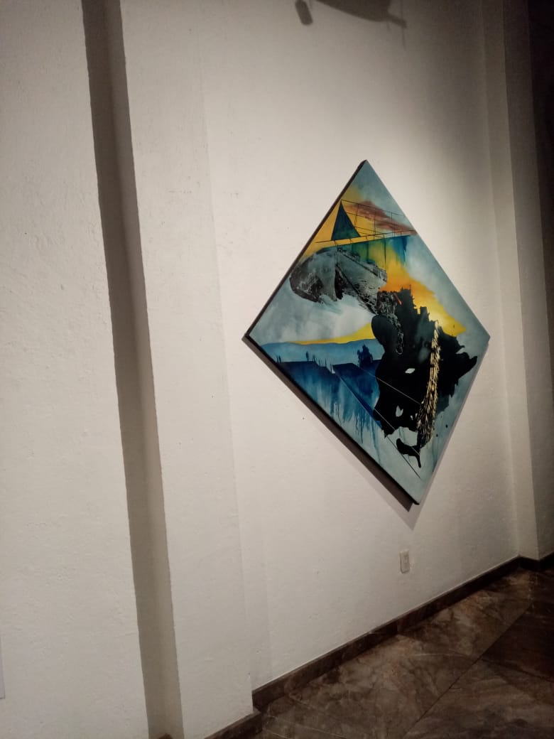 La portada de la casa de Cristal y otros cuentos siniestros de <a href="/yagorg081/">El Santiwise ☭ 🇵🇸</a> en la exposición Contingencias