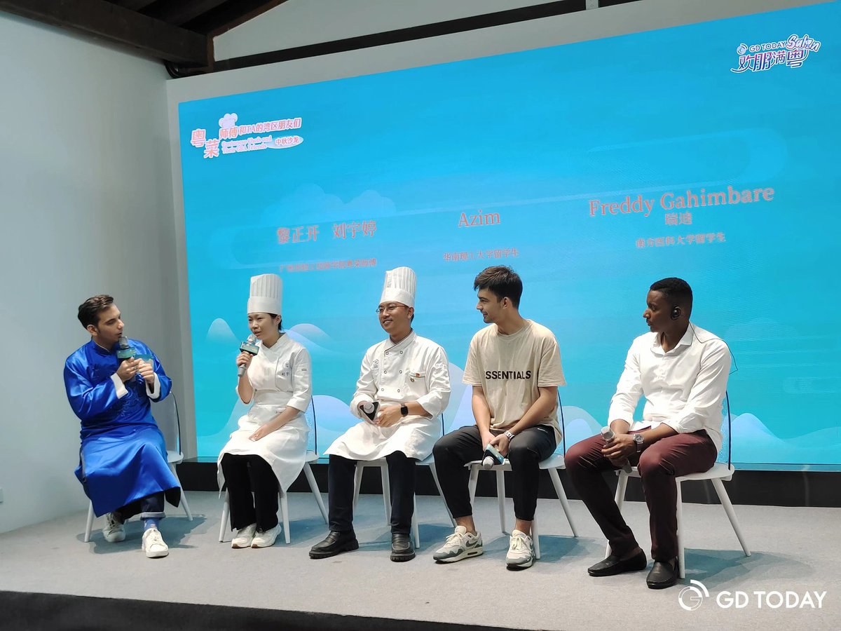 thisisGBA's tweet photo. On September 9, a group of expats celebrated the #MidAutumnFestival at the "#GDToday Salon: Cantonese Chefs and Their GBA Friends" in #Guangzhou.

https://t.co/1gw9xyYTl4 https://t.co/bUCCvP7K1k